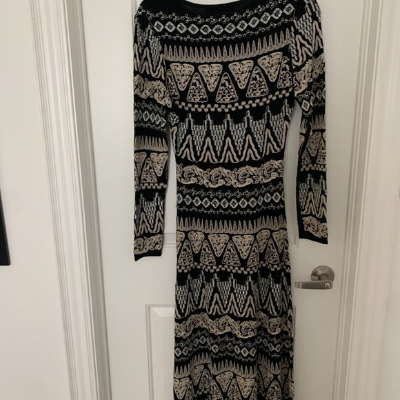 NWT Zara Limited Edition Embroidered Dress Size Small - Picture 5 of 6